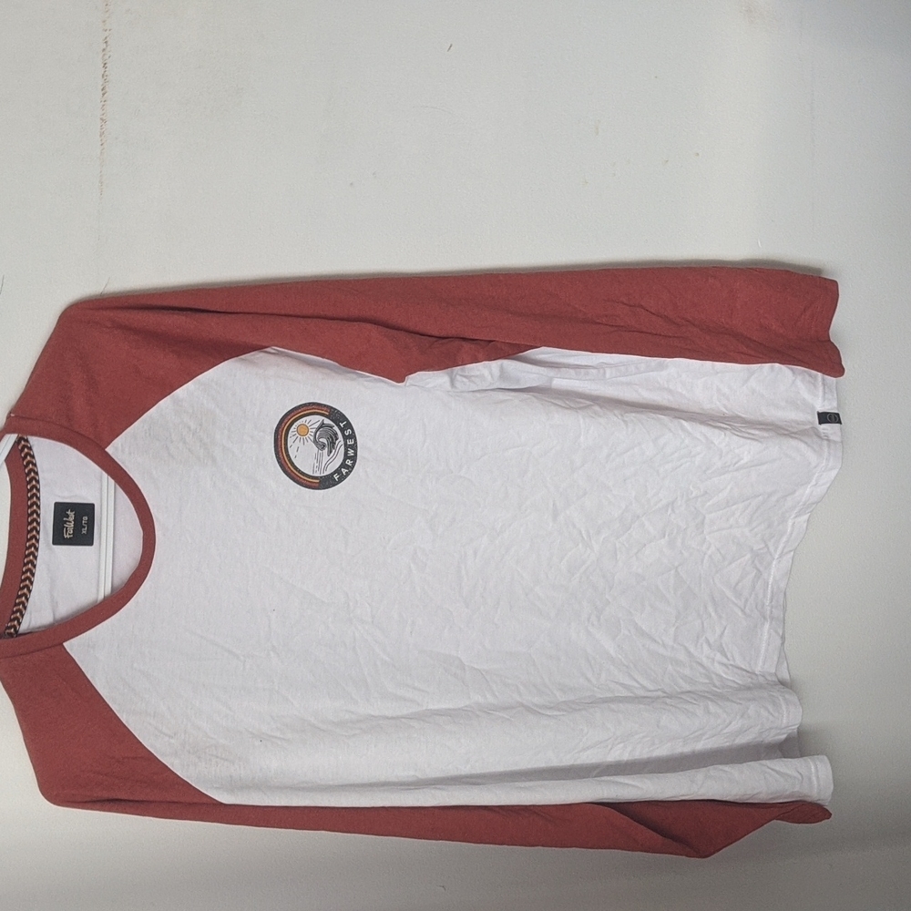 Men's Graphic Baseball T-shirt- Long sleeves Size XL